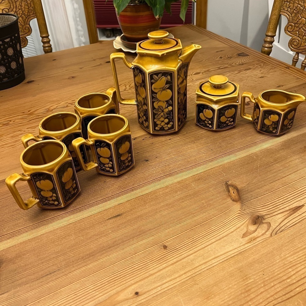 MCM 1970's coffee set Vintage Ceramic Glazed Mugs, Pot, Creamer & Sugar